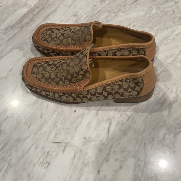 Coach logo loafers 8B - Picture 2 of 4